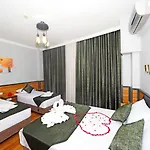 Hotel Arges Old 3*